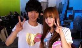 爆料宋茜恋情尼坤视频播放,与尼坤亲密互动视频引发热议